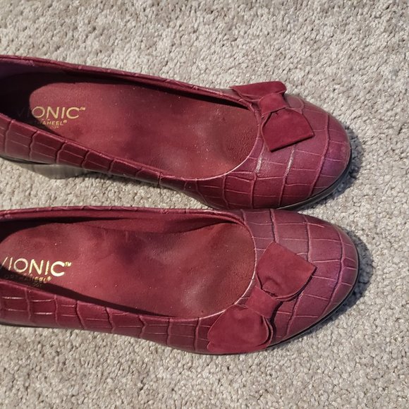 US W 8 Vionic Lena Maroon Croc Embossed Wedge "Orhto"heels - Picture 5 of 8